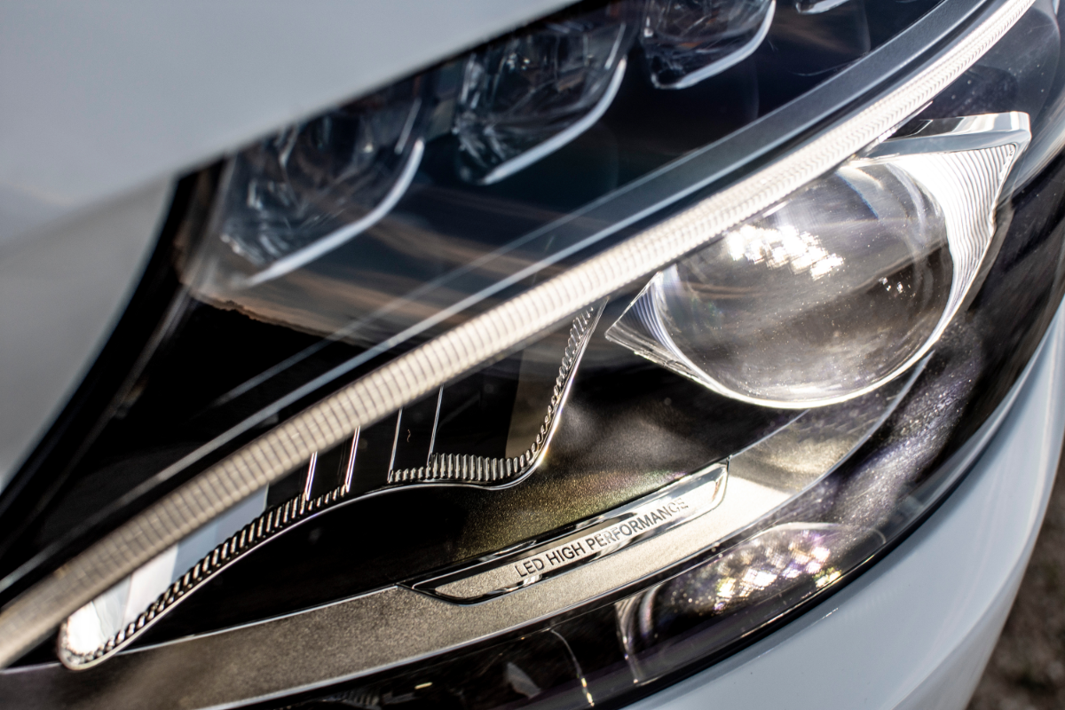 Led bulb of gray toyota corolla 2016